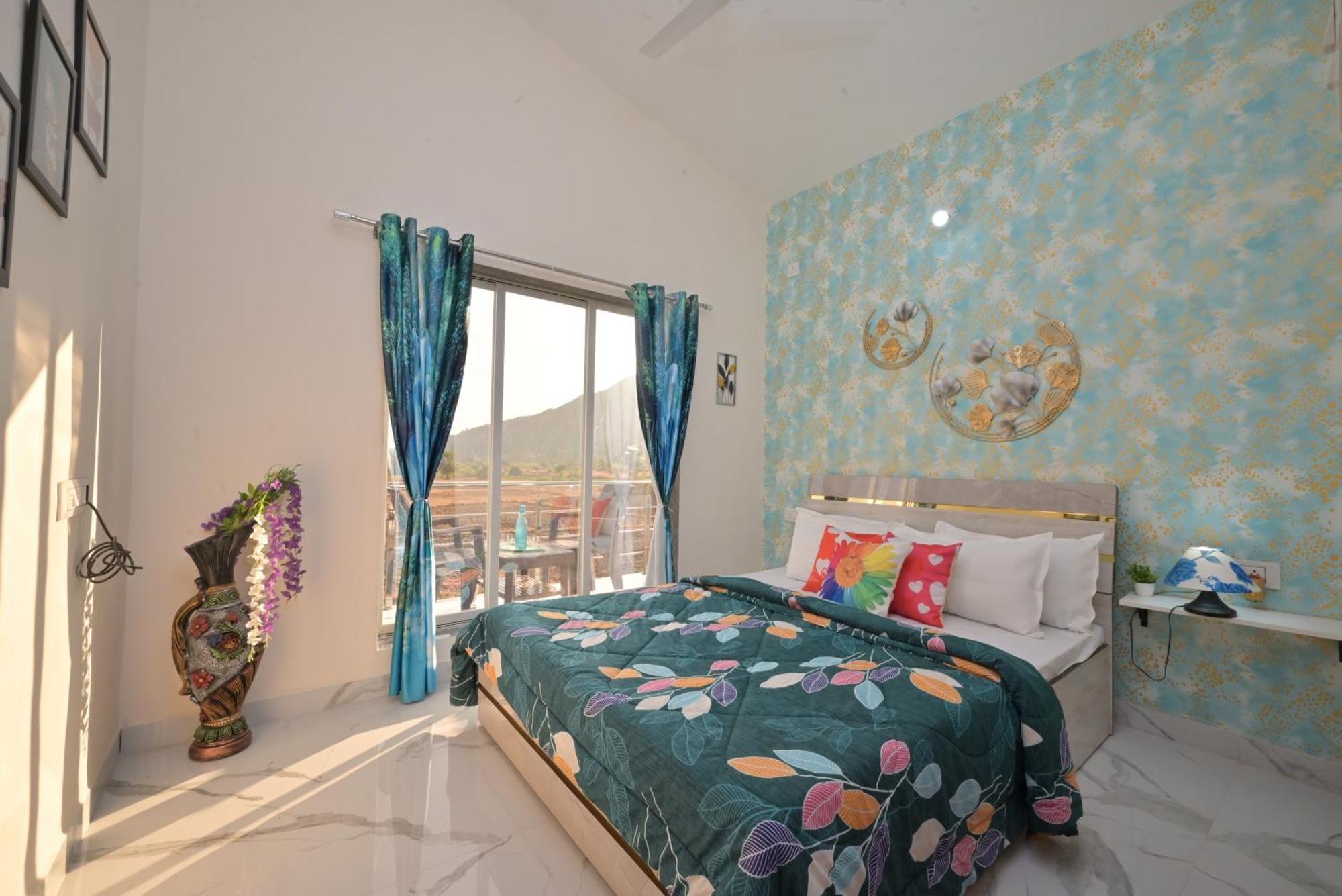 Empyrean Stay II Mirage Villa II Ac II 4Bhk II Largest Pool In Lonavala Li Bagian luar foto